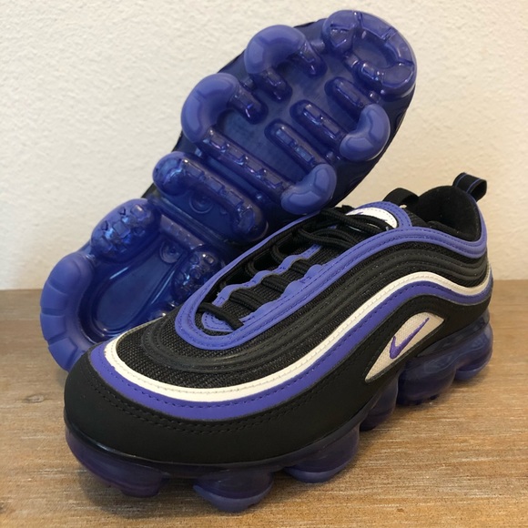 nike air vapormax 97 black persian violet